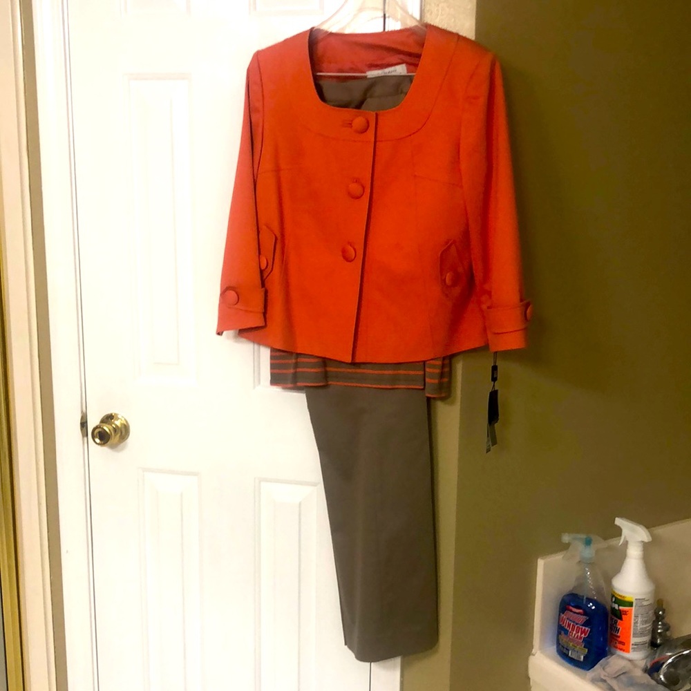 Tahari 3 Piece Set.  Brand new. Original price &179.00.  Asking $65.